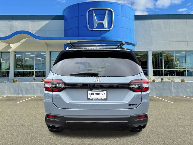 New 2026 Honda Pilot Sport image 3