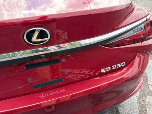 Used 2019 Lexus ES 350 Ultra Luxury w/ Accessory Package 2 FWD image 11