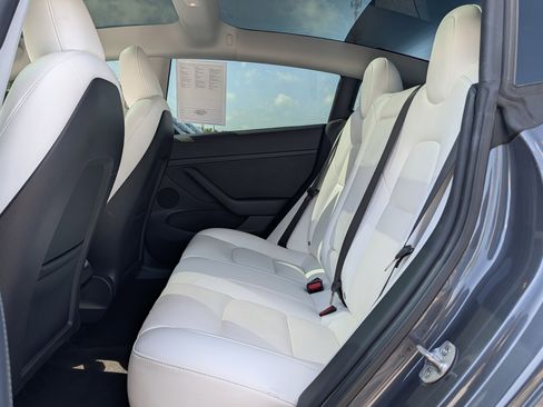 Used 2023 Tesla Model 3 Performance image 13