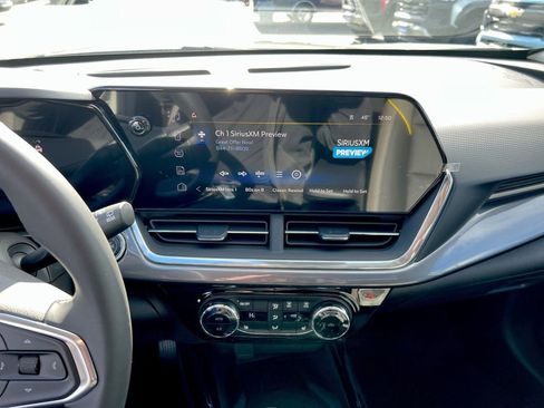 New 2026 Chevrolet Trax ACTIV w/ Sunroof Package image 13
