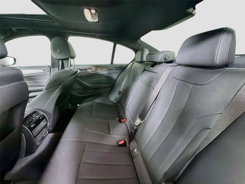 Used 2023 BMW 530i w/ M Sport Package RWD image 25