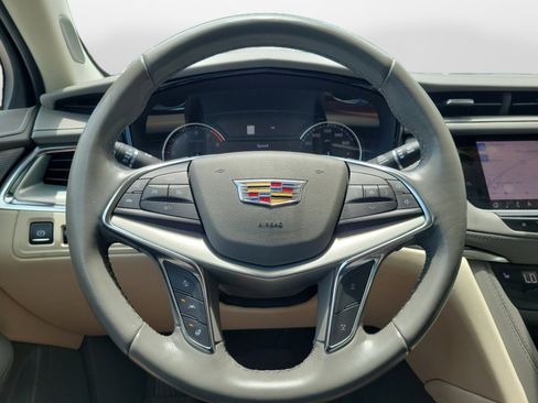 Used 2021 Cadillac XT5 Premium Luxury FWD image 13