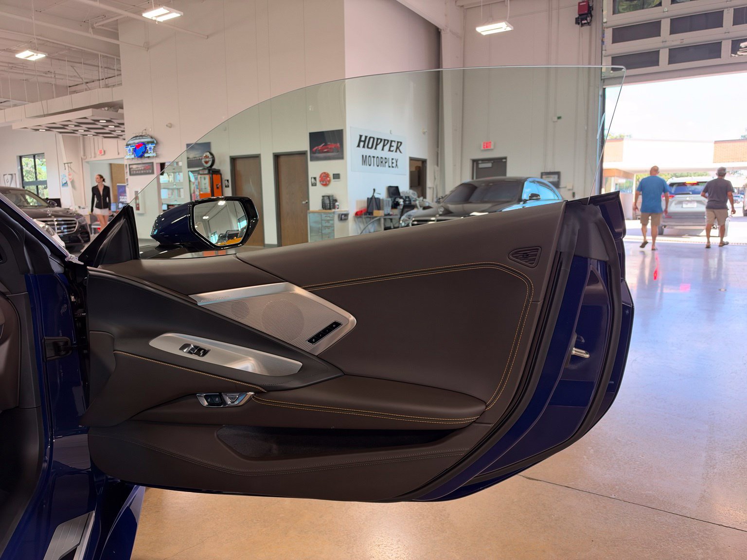 Used 2026 Chevrolet Corvette Stingray Premium Conv w/ Z51 Performance Package RWD image 40