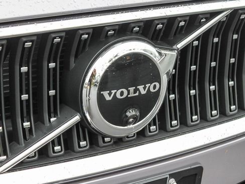 New 2026 Volvo V60 B5 Cross Country Plus w/ Climate Package image 5