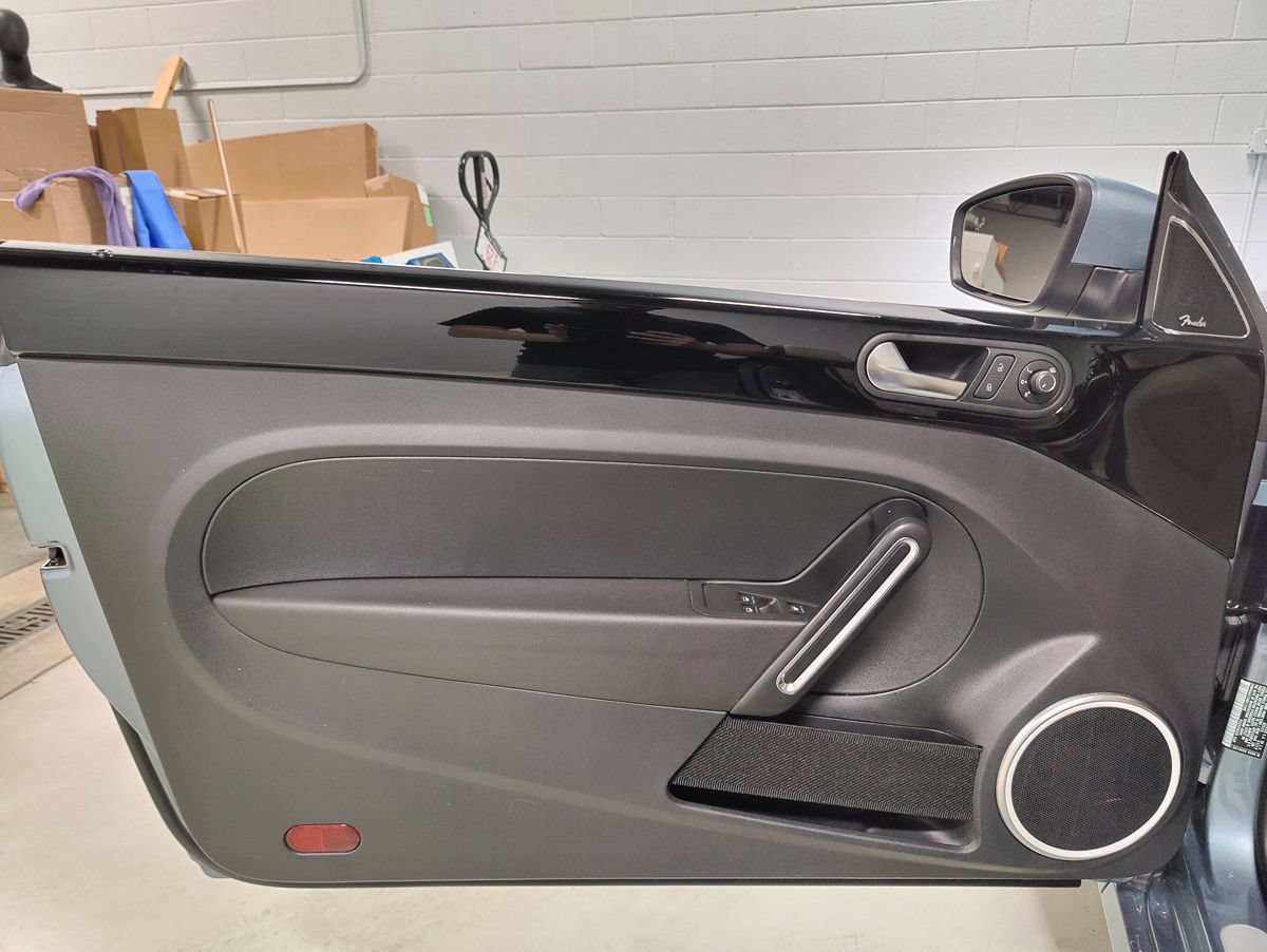 Used 2019 Volkswagen Beetle 2.0T Final Edition SEL FWD image 19