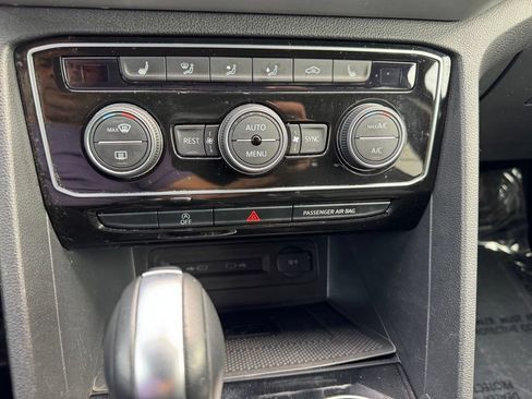 Used 2022 Volkswagen Atlas SE AWD/4WD image 42