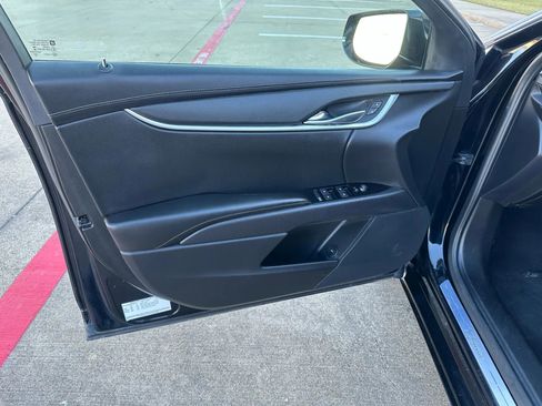 Used 2017 Cadillac XTS Sedan 4D image 13