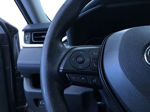 Used 2025 Toyota RAV4 XLE AWD/4WD image 26