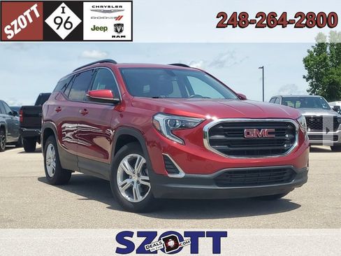 Used 2019 GMC Terrain SLE w/ Driver Convenience Package FWD image 1
