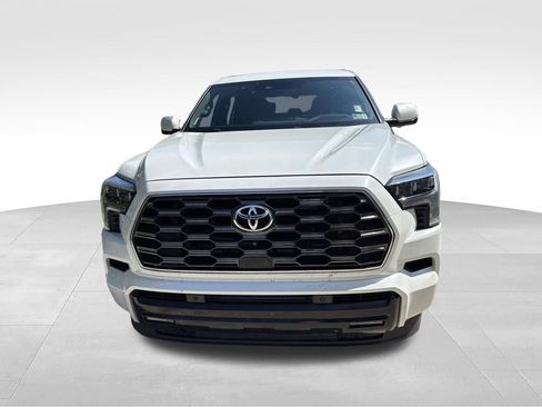 Used 2024 Toyota Sequoia Platinum AWD/4WD image 3