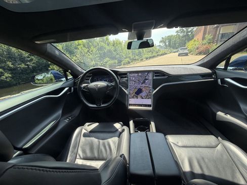 Used 2017 Tesla Model S 75 RWD image 13