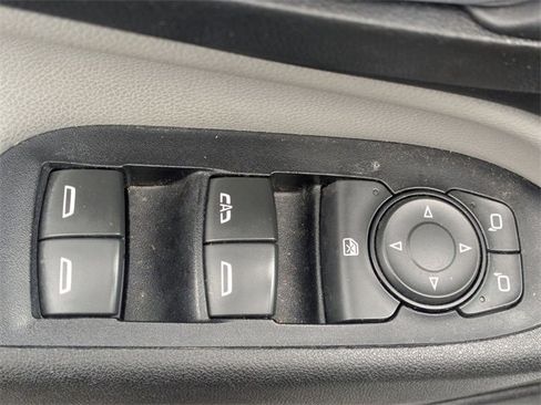 Used 2019 Chevrolet Equinox Premier image 12