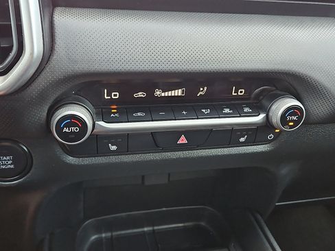 Used 2024 MAZDA CX-50 AWD 2.5 S w/ Preferred Package image 16