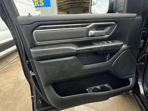 Used 2019 RAM 1500 Big Horn AWD/4WD image 10