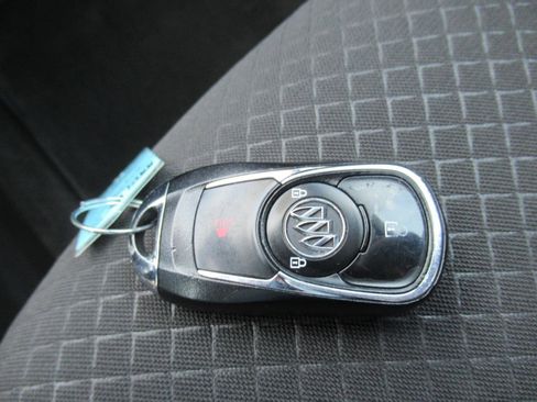 Used 2021 Buick Encore Preferred w/ Safety Package AWD/4WD image 30