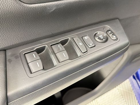 Certified 2025 Honda CR-V LX image 21