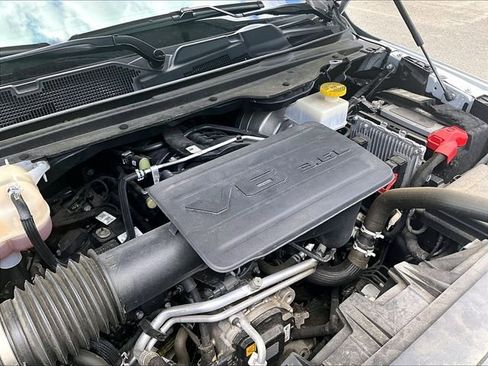 Used 2024 RAM 1500 Big Horn AWD/4WD image 33