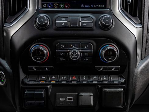 Used 2020 Chevrolet Silverado 1500 LT Trail Boss image 27