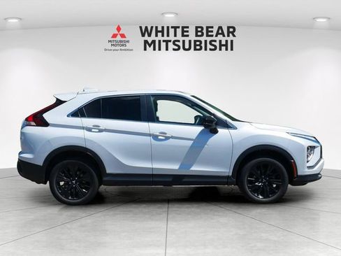 Used 2023 Mitsubishi Eclipse Cross LE AWD/4WD image 6