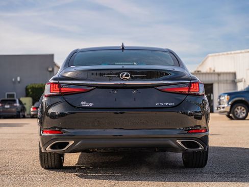 Used 2023 Lexus ES 350 w/ Premium Package image 6