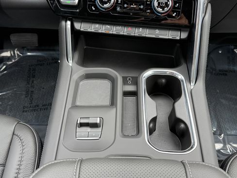 New 2026 GMC Sierra 2500 Denali w/ Denali Reserve Package image 23