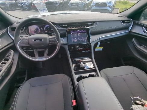 New 2026 Jeep Grand Cherokee Laredo X AWD/4WD image 16