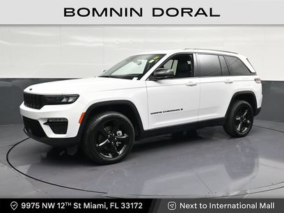 Used 2024 Jeep Grand Cherokee Limited w/ Black Appearance Package