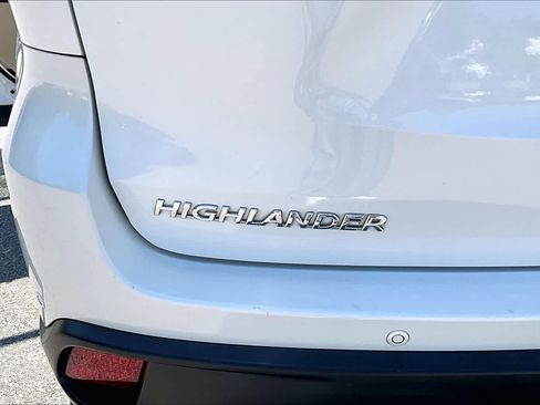 Used 2015 Toyota Highlander Limited Platinum image 33