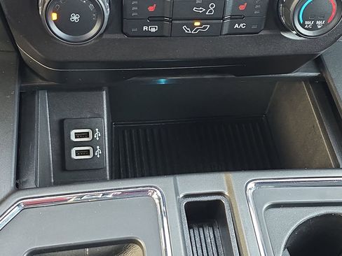 Used 2019 Ford F150 XLT w/ Equipment Group 302A Luxury image 27