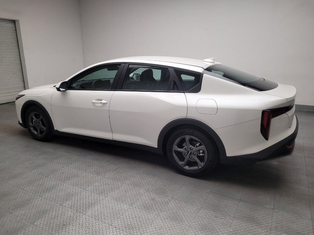Used 2025 Kia K4 FWD image 3