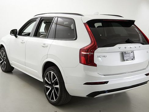 Used 2023 Volvo XC90 T8 Plus w/ Protection Package Premier AWD/4WD image 7
