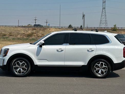 Used 2020 Kia Telluride EX AWD/4WD image 6