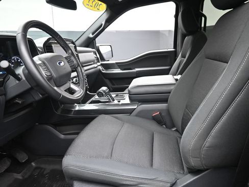 Used 2022 Ford F150 XLT w/ Equipment Group 302A High AWD/4WD image 16