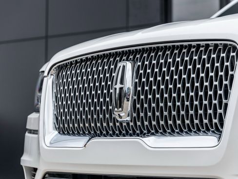 Used 2019 Lincoln Navigator L Reserve image 15