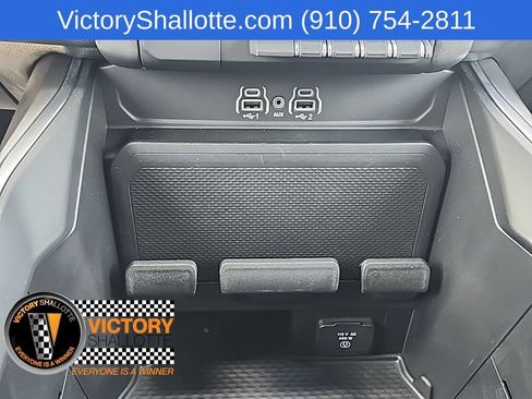 Used 2025 RAM 1500 Big Horn AWD/4WD image 10