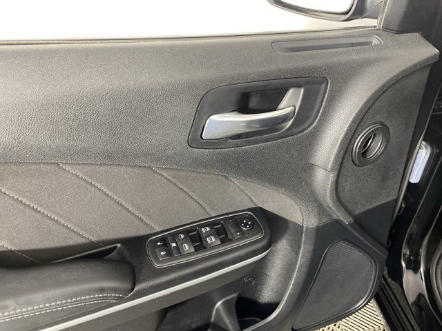 Used 2021 Dodge Charger SXT RWD image 12