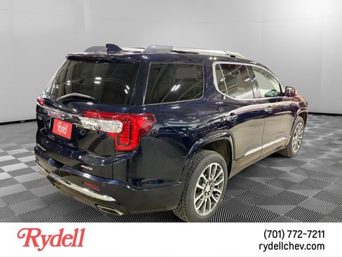 Used 2021 GMC Acadia Denali w/ Denali Ultimate Package image 3