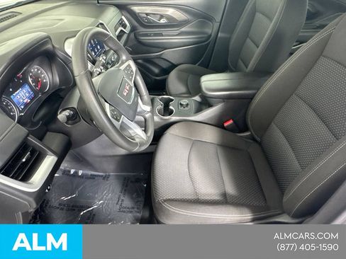 Used 2024 GMC Terrain SLE AWD/4WD image 12