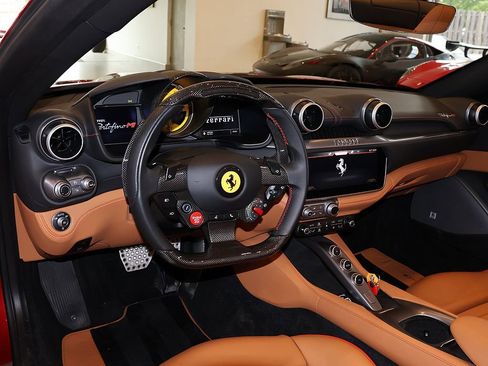 Certified 2022 Ferrari Portofino M RWD image 80