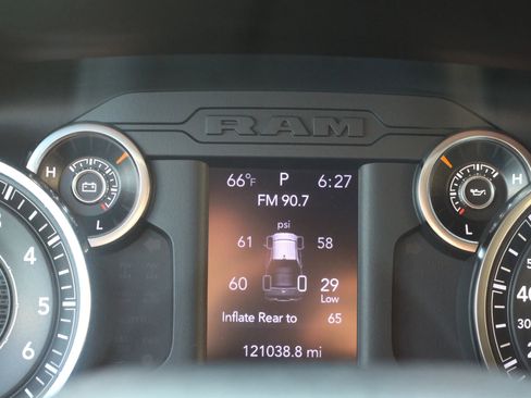 Used 2021 RAM 2500 Big Horn image 14