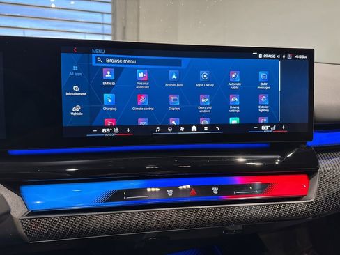 Used 2025 BMW M5 w/ Carbon Package image 31