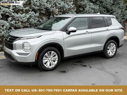 Used 2025 Mitsubishi Outlander ES