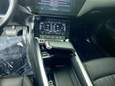Certified 2021 Audi e-tron Premium w/ Convenience Plus Package image 16