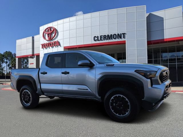 Certified 2025 Toyota Tacoma TRD Off-Road AWD/4WD image 1