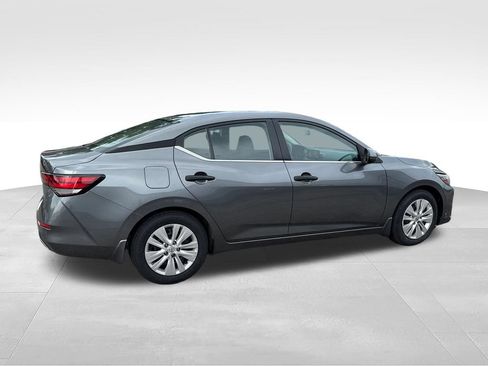 Used 2025 Nissan Sentra S FWD image 3