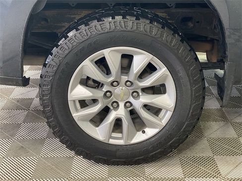 Used 2019 Chevrolet Silverado 1500 Custom w/ Custom Value Package image 18