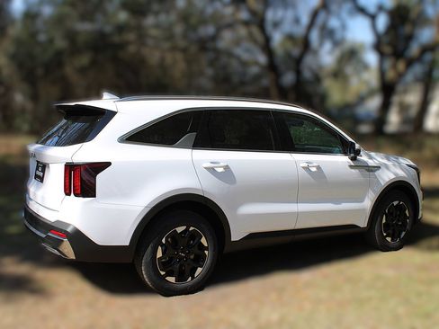 New 2026 Kia Sorento S AWD/4WD image 6