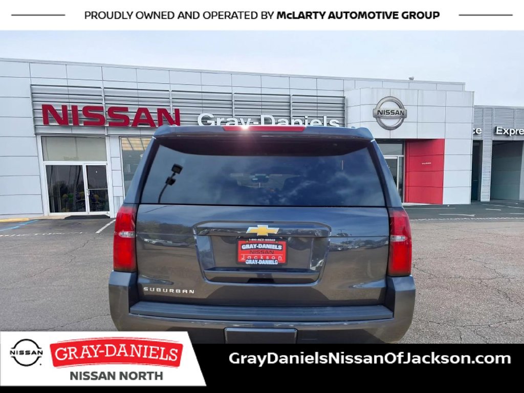 Used 2016 Chevrolet Suburban LT w/ Luxury Package AWD/4WD image 6