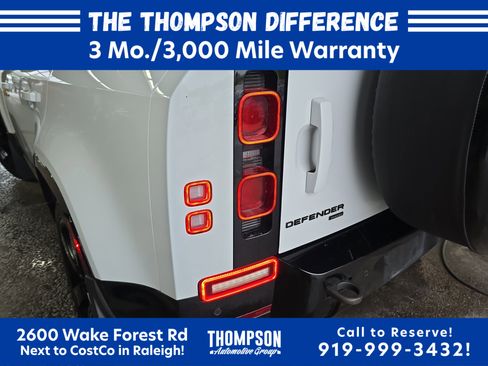 Used 2022 Land Rover Defender 110 X-Dynamic HSE AWD/4WD image 29