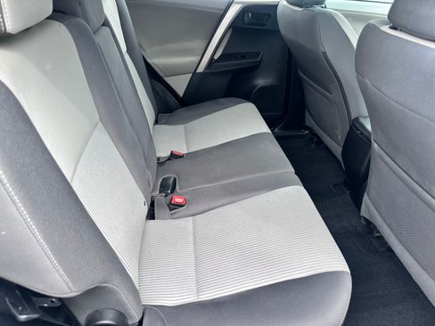 Used 2013 Toyota RAV4 XLE AWD/4WD image 9
